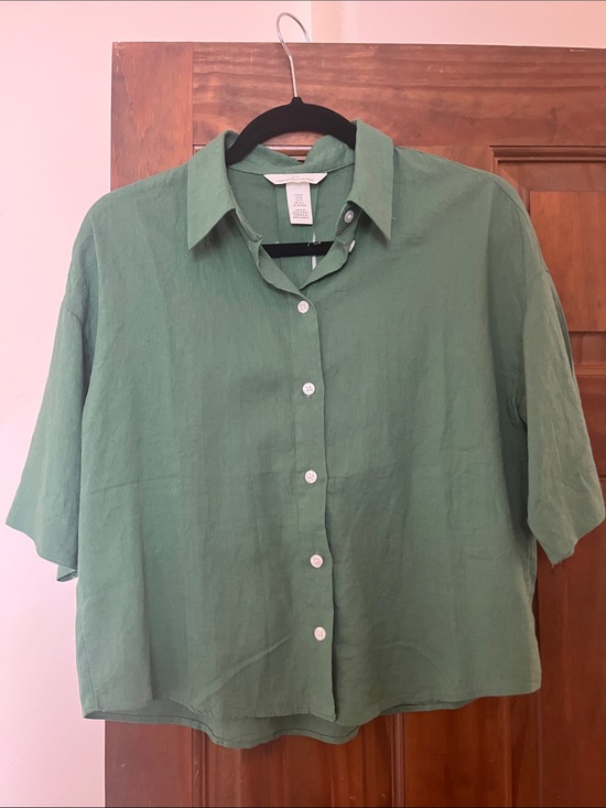 H&M Tops - H&M Sage Green Relaxed Button-Down Shirt